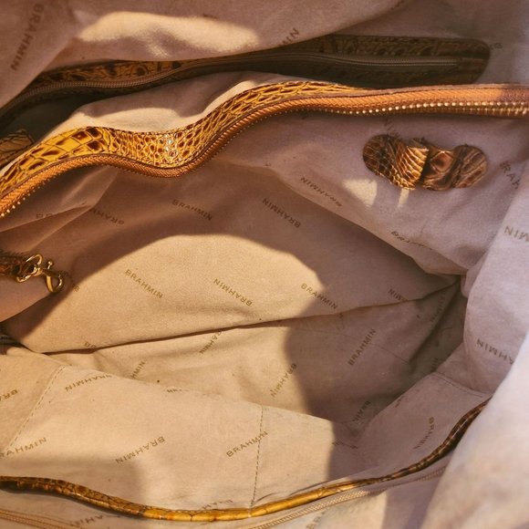 Brahmin "Anne" Toasted Almond Embossed Croc Print Leather Large Tote Handbag EUC - Picture 6 of 10